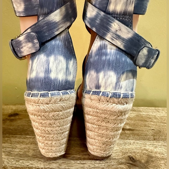 EUC Vince Camuto “Mesteria” Blue Watercolor Ombré Espadrille. Size 9.5M/41 - Picture 9 of 14